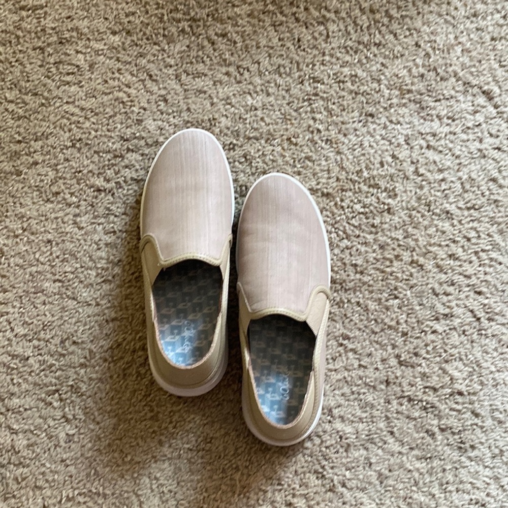 Olukai shoes